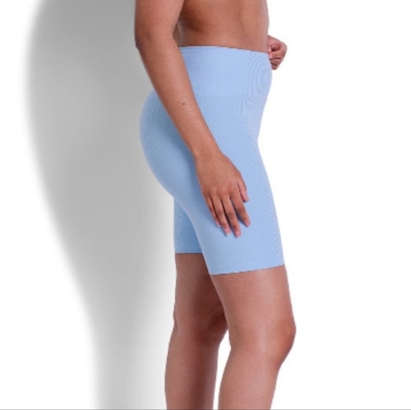 EUC Girlfriend Collective Ribbed Bike Short Blue size S - Picture 2 of 7